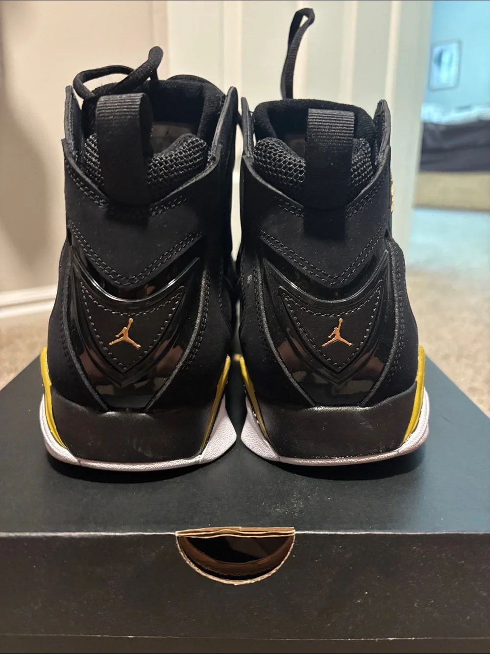 Men's Black and Yellow Basketball Sneakers